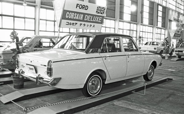 (16-4b)(214-24) 1970 Ford Corsair Deluxe.jpg